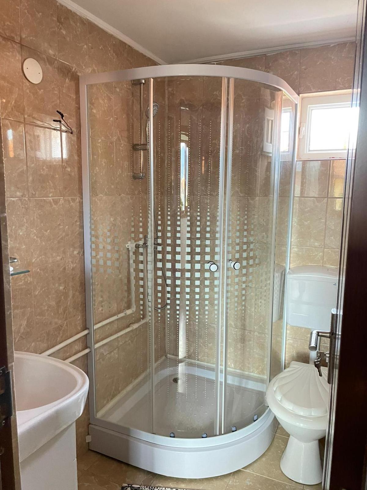 Casa Noastra Appartement Călimăneşti Buitenkant foto